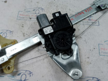 Macara geam dreapta fata Dacia Duster 2019