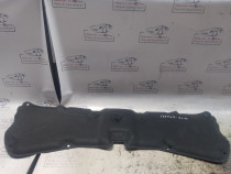 P&acirc;sla capotă Renault Captur 2015