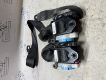 Set Centuri fata cu capsa Audi Q3 2015