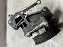 Pompa apa Hyundai Santa Fe 2.2 Motorina 2015