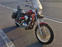 Motocicleta Suzuki S83 Boulevard