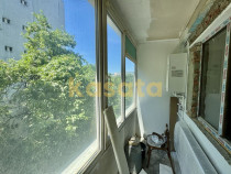 Pentru renovat - vanzare 2 camere la 200 de metri de stat...
