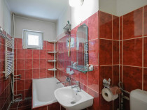 Apartament 3 camere de v&acirc;nzare, Nufarul, Reabilitat, Ap?...