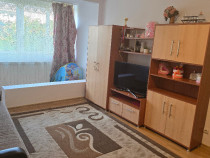 Vand apartament cu 2 camere Deva, zona Lalelelor, etaj 3, mobilat
