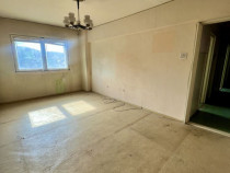 Apartament 3 camere decomandat zona Grivitei