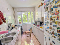 Apartament cu 3 camere, 68 mp utili, etaj 3, zona Pajura