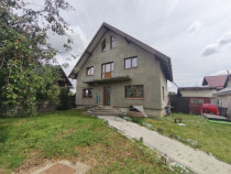 Casa individuala 5 camere, 370 mp teren, Radauti