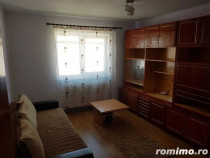 1 camera in zona Dacia