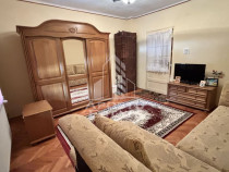 Casa spatioasa, teren 1348 mp, Giarmata