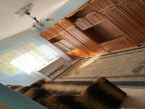 1 camera in zona Dacia