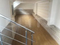 Spatiu comercial 44mp la demisol pe Bulevardul Revolutiei