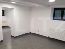 Spatiu de birou, 50mp, parcare, zona Andrei Muresanu