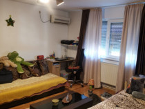 Apartament de vanzare, cu 2 camere, 52 mp, zona Rovine
