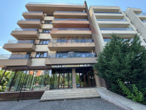 Apartament cu 3 camere de vânzare în zona Craiovita Noua