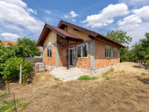 Casă cu 3 camere la rosu, in Vladimirescu de vanzare