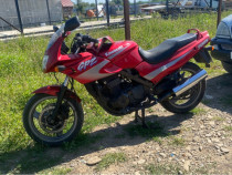 Motocicleta Kawasaki GPZ 500S