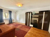Apartament 3 camere, 2 bai, etaj 1, zona Cetate