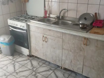 Apartament cu 4 Camere Decomandate Parter - Zona Burdujeni