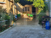 Casa de vanzare, 3 camere, teren 211 mp--Colosseum