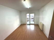 Spațiu comercial/apartament, 50 mp cu boxa la subsol, zona
