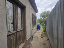 Teren cu casa demolabila zona Rosiori