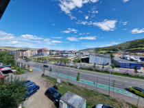 Apartament cu 2 dormitoare, 51 mp, 3 balcoane, parcare, cent