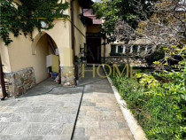 Casa 6 camere, in Ploiesti, zona centrala