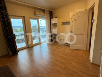 Vanzare apartament cu 2 camere decomandate + parcare in vila