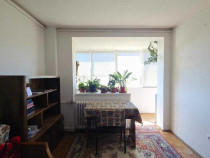 Apartament 2 camere de vanzare Splaiul Crisanei, Decebal