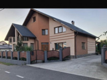 Casă superbă &icirc;ntr-o zonă liniștită &ndash; 4 dormitoare, 3