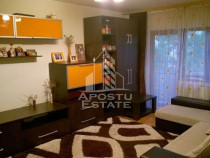 Apartament cu 3 camere la etaj intermediar, zona Bucovina