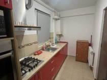 Garsoniera bine compartimentata cu balcon inchis, centrala termica