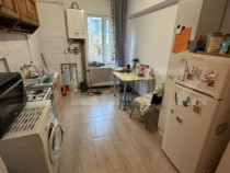 Apartament 2 camere, balcon, renovat, centrală, etaj interm