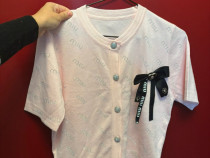 Maieu cu pietre frumos