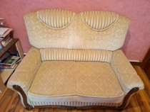 Canapea 2 Locuri cu Depozitare – Crem Elegant & Lemn Masiv