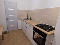 Apartament 2 cam, Micro 16,et 4,renovat toatal
