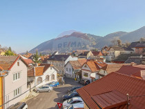 Casa cu 5 studiouri independente, terasa rooftop, vedere ...