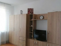 Garsoniera decomandat - zona Astra