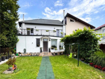 Casa in apreciabil potential,cu terase, curte,gradina echipa