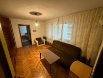 Apartament 2 camere, etaj 1, balcon, baie cu geam &ndash; zona