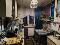 Apartament 2 camere, decomandat - zona Tractorul