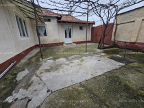 Casa Orastie la pret de apartament , zona Abatorului