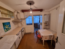 BISTRIȚA LAC- Apartament 3 camere decomandate/două băi/do