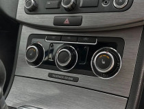 Inele cromate, ornament din aliaj lustruit