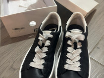 Pantofi sport GUESS &ndash; damă