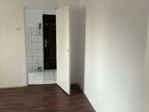 Apartament de 2 camere zona GEMENII,Str Parcul Mic,