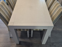 V&acirc;nd masă cu 4 scaune de bucătărie.