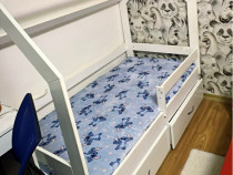 Pat casuta pentru copii