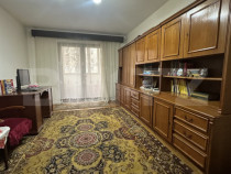 Apartament 3 camere de v&acirc;nzare &ndash; zona Tudor
