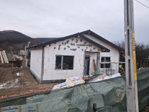 Casa nouă 3 camere la cheie. Tomesti-Chicerea.